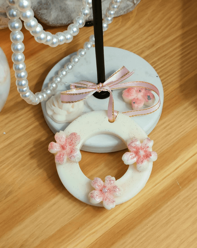 Suspension &quot;Beautiful Life&quot; 