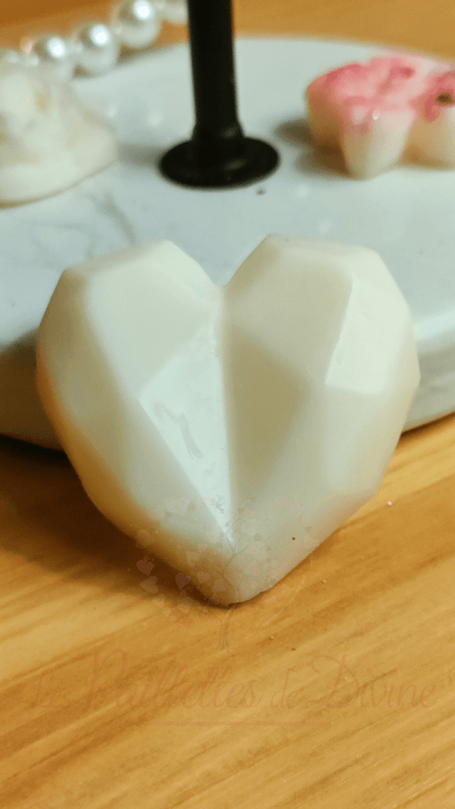 Petit fondant &quot;Fleur de coton&quot;